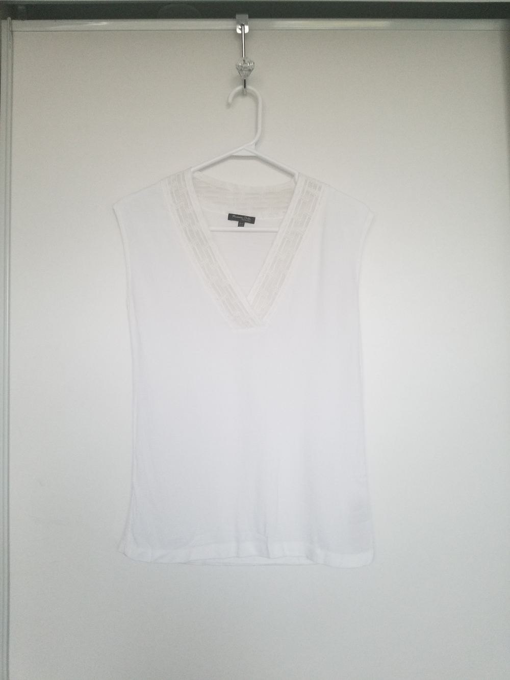 Massimo Dutti White V-Neck Sleeveless Lace-Trim Camisole